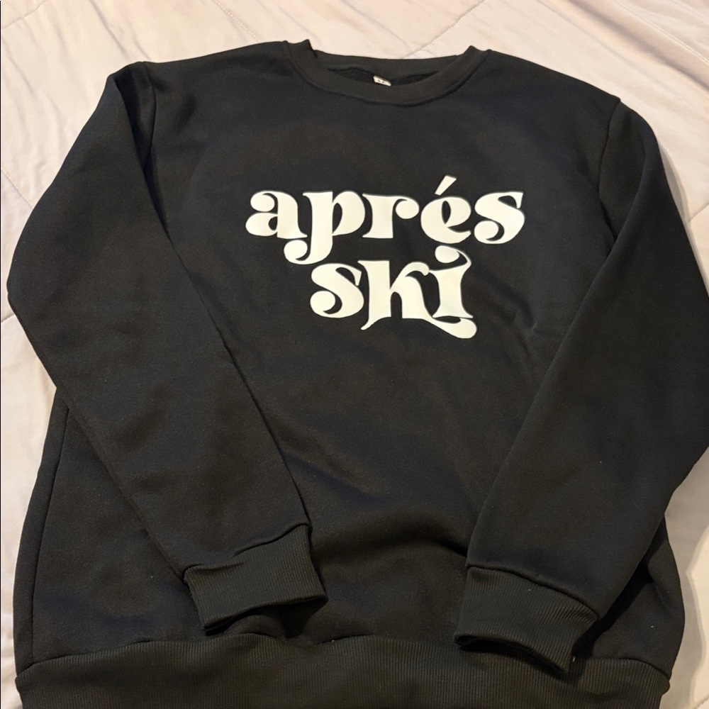 Black "après ski" Graphic Crewneck Sweatshirt